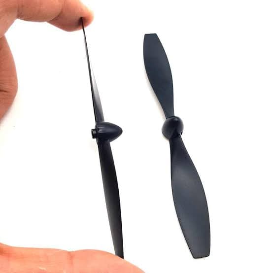 180 Motor Propeller (1 pair)