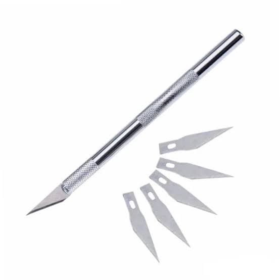 Multi-purpose Precision Art Knife With 5 Interchangeable Sharp